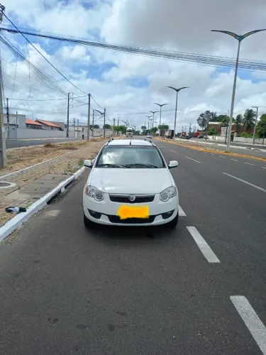 Fiat Palio Week. Attractive 1.4 Fire Flex 8V 2015