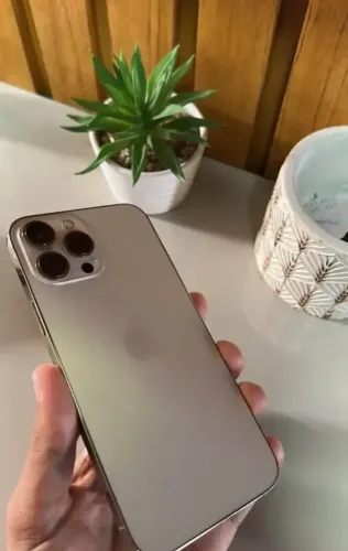iPhone 13 Pro Max 256GB Dourado Bateria 100%  // impecável //  retirada na Savassi