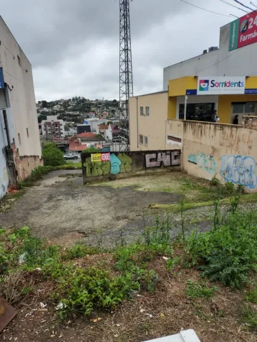 Terreno Comercial a venda no Bairro Maracanã em Colombo.
