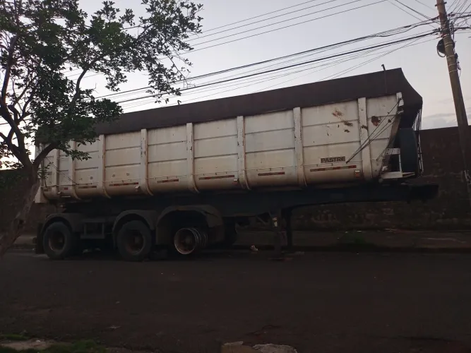 Caçamba vanderleia