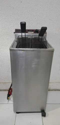 Fritadeira Elétrica Óleo 30L 1 Cuba Inox FOE-15P 8000W Metalcubas 220V 
