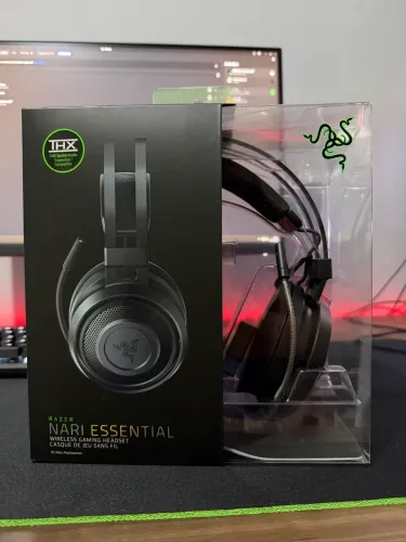 Headset Razer Nari Essential