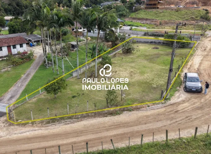 Lote de esquina 750m² Santa Cruz em Paulo Lopes - à venda