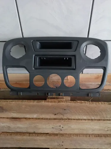 Moldura original Renault Master modelo 2013 a 2021