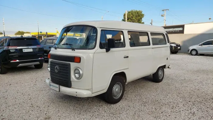 Volkswagen Kombi Lotação 1.4 MI Total Flex 8V 2013