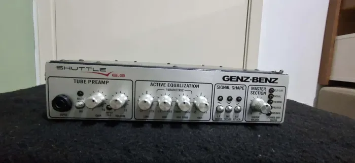 Amplificador baixo Genz Benz Shuttle 6.0 600w