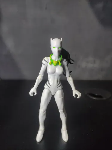 TIGRESA BRANCA MARVEL LEGENDS