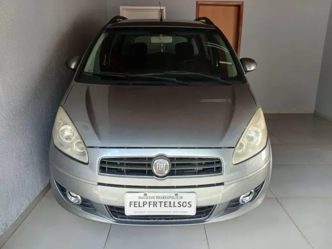 Fiat Idea Attractive 1.4 Fire Flex 8V 5P 2013