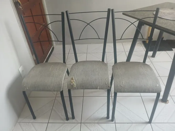 Cadeiras de ferro