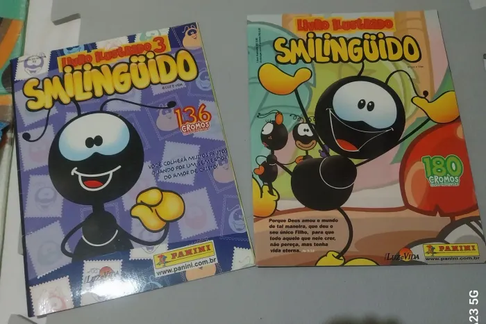 Álbum dos Smilinguidos
