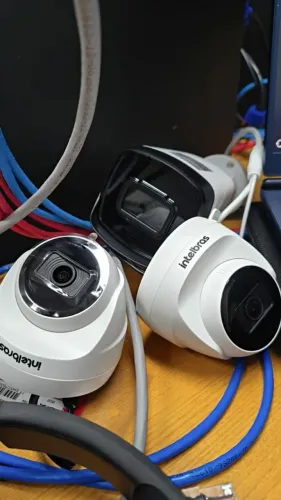 02 Cameras Dome, 01 Camera IP Bullet