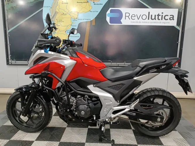 Honda NC 750x abs 2024 km13. 156 $ 54.600