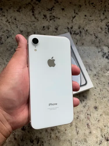 iPhone XR 64 gb