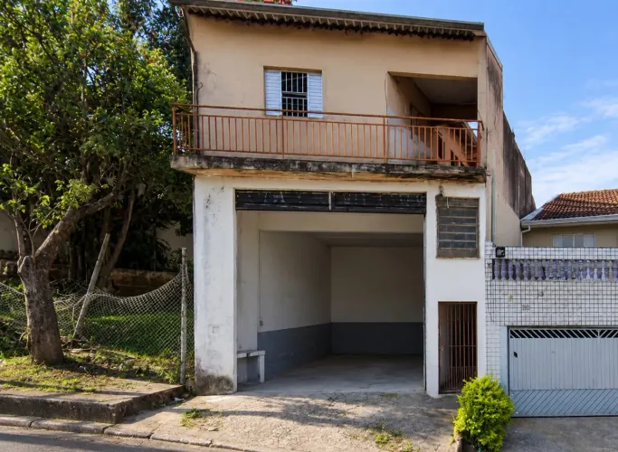 Loja na Avenida Dona Blandina Ignez Júlio, 88  150 m²