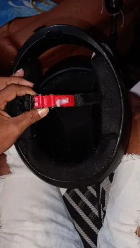 Vende-se este capacete