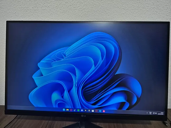 Kit Monitor 27 polegadas, 180Hz + Memória ram 2X8, 3600MHz, XPG