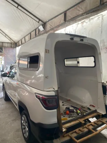 Caçamba de ambulância Fiat Strada de fibra 