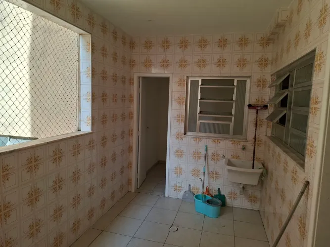 Excelente apartamento, local tranquilo, longe de bares e clubes