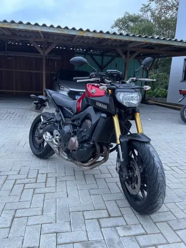 MT 09 YAMAHA