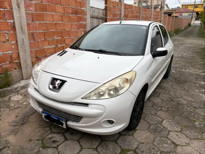 Peugeot 207 XR Sport 1.4 Flex 8V 5P 2010