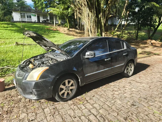 Nissan Sentra S 2.0/ 2.0 Flex Fuel 16V Aut. 2010