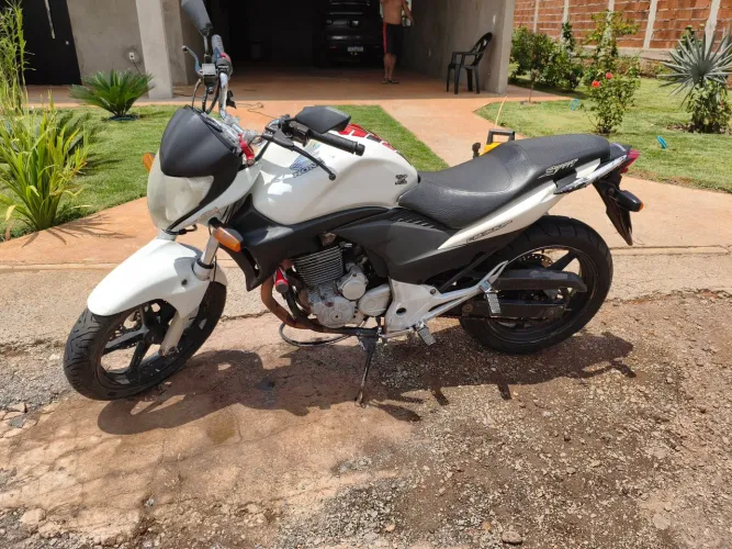 HONDA CB 300 2012