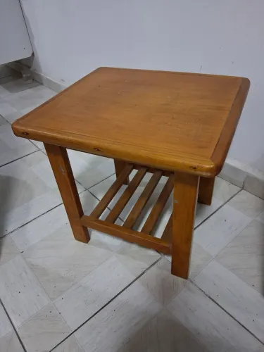Mesinha em madeira