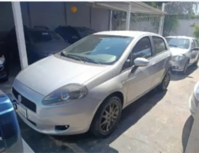 Fiat Punto Attractive 1.4 Fire Flex 8V 5P 2012