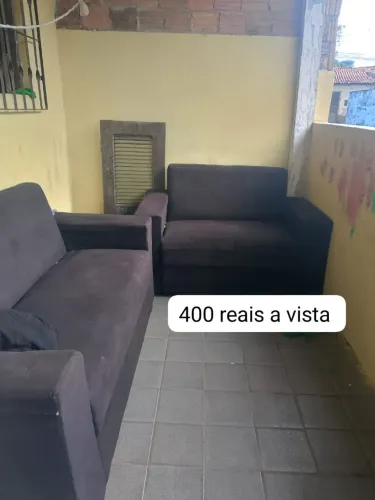 Sofá conservado 