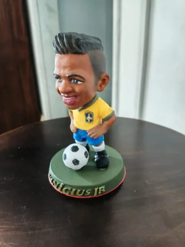 Miniatura Vinícius Jr - Colecionável da Copa do Mundo 2026