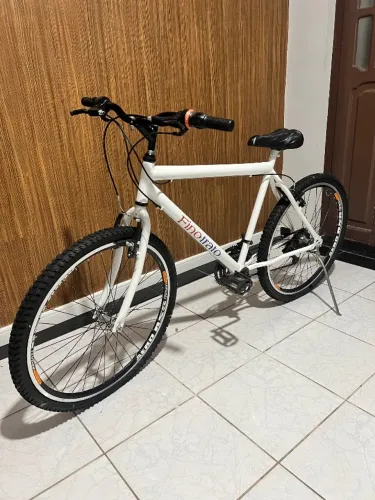 Bicicleta Aro 26 nova (nunca usada).
