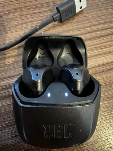 JBL Club Pro+ TWS Seminovo