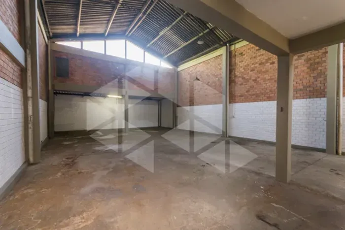 Depósito 300M² - para Alugar