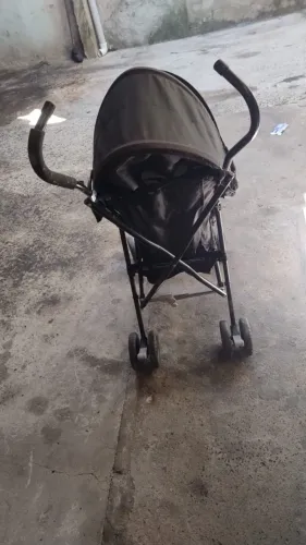 Carrinho de bebê de passeio