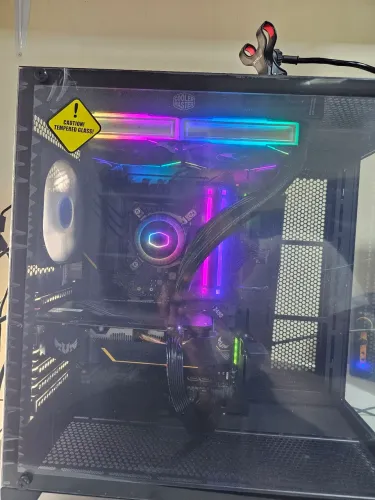 PC GAMER i5-10600KF + GTX 1660 Super 