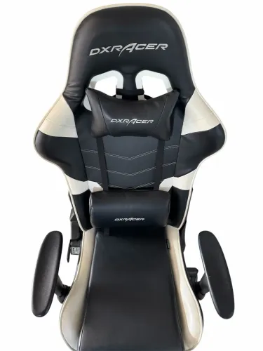 Cadeira Gamer DXRacer - Preta e Branca