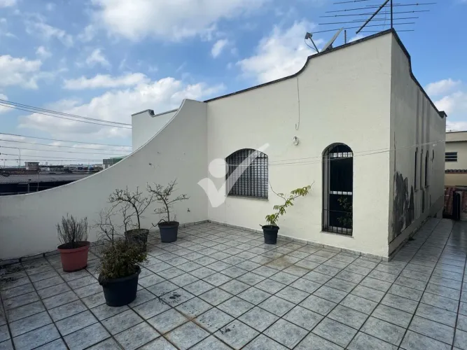 Casa com área gourmet e 3 dormitórios (1 suíte) Vila Formosa