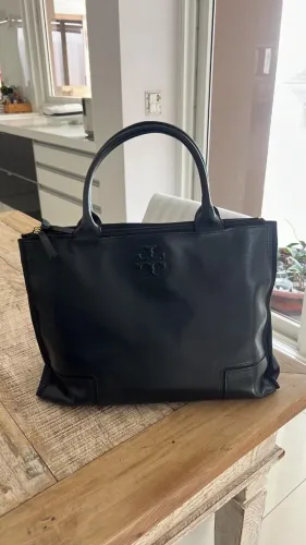 Bolsa Original Tory Burch Preta Grande/ Estado Nova comprada em Miami