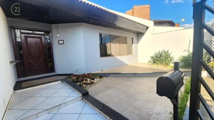 Casa para alugar em Londrina, Mediterrâneo, com 4 quartos, com 400 m²