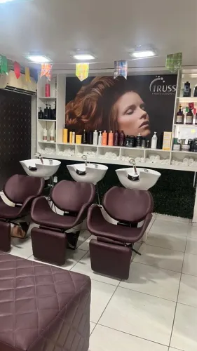 SALÃO DE BELEZA PORTEIRA FECHADA - LEIA O ANÚNCIO