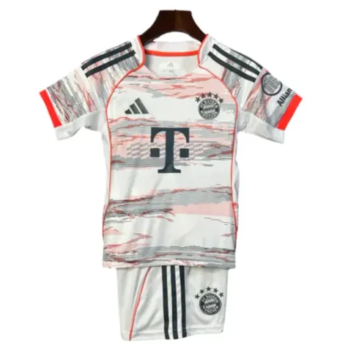 Kit Infantil FC Bayern München away II 6 Anos Torcedor - Branco