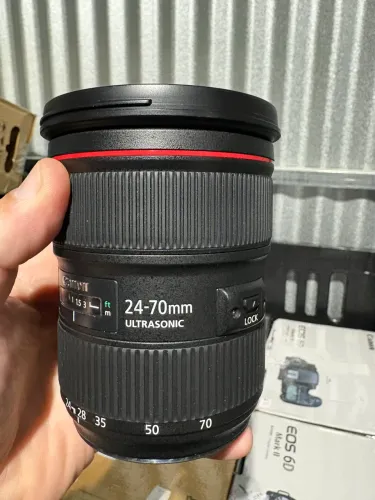 Canon EF 24 70mm F 2.8 L II USM