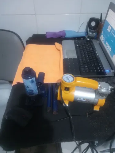 Compressor e macaco 4 tn novinho