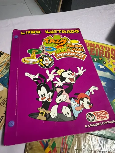 Livro ilustrado de tazo elma chips