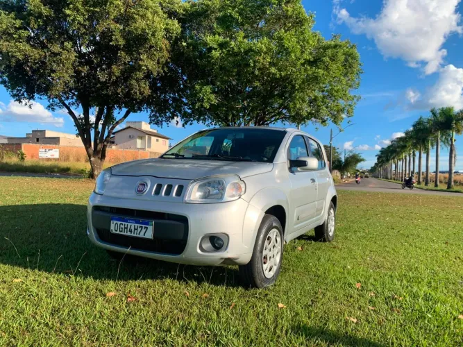 Fiat Uno Vivace Celeb. 1.0 EVO F.flex 8V 5P 2012