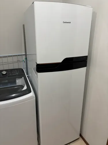 Geladeira frostfree 380L