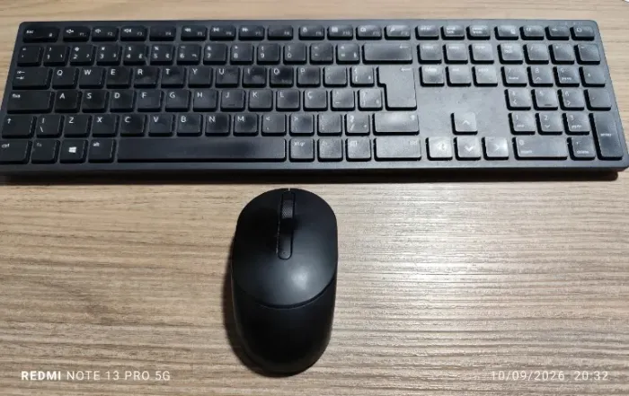 PROMOÇÃO - KIT Teclado + Mouse Wireless Dell KM5221W BZ
