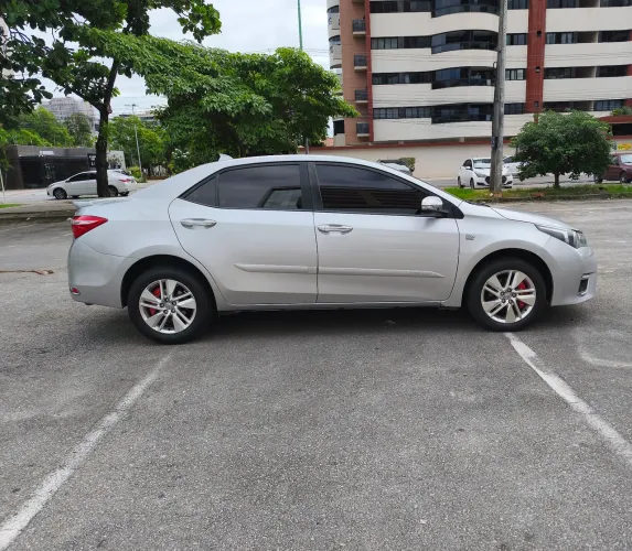 Toyota Corolla GLI 1.8 Flex 16V Aut. 2016