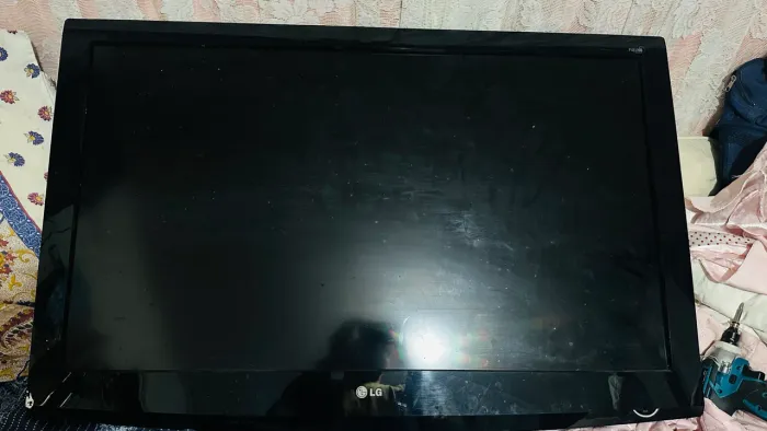 Tv 42 LG 42lf20fr - retirada de peças