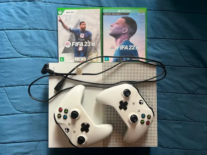 Xbox One S 2 controles disponível